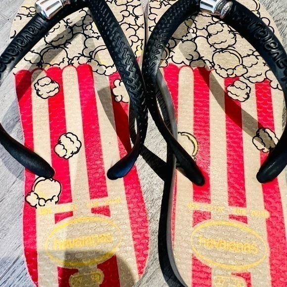 Havaianas Two Pair - popcorn and Minnie Watermelon - Picture 6 of 8
